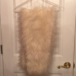 NWT LOFT faux fur scarf with pull through loop